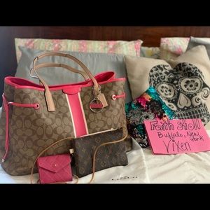 Coach hot pink & signature print extra large tote